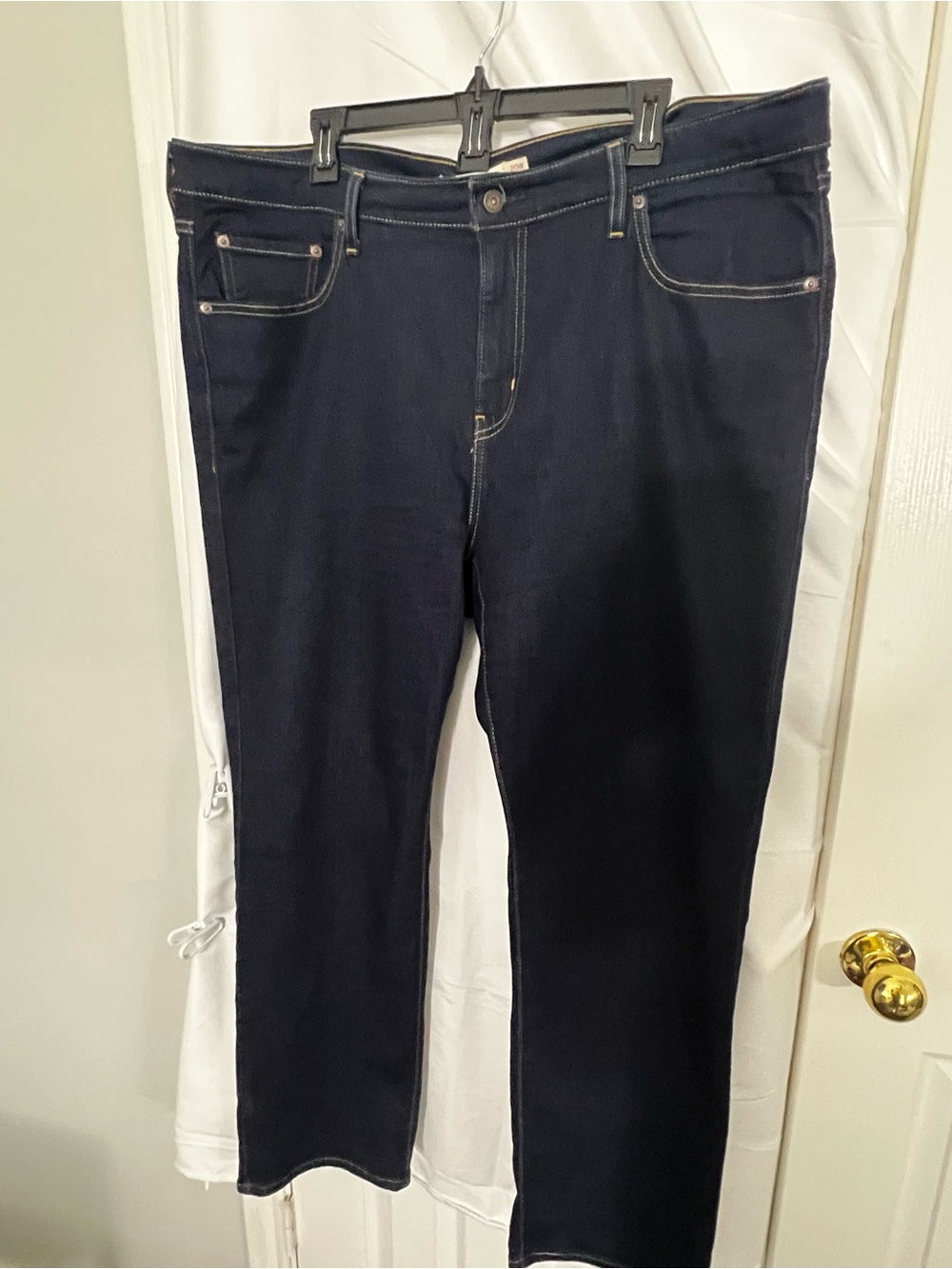 Levi's Women's Straight Leg Jeans in Dark Blue